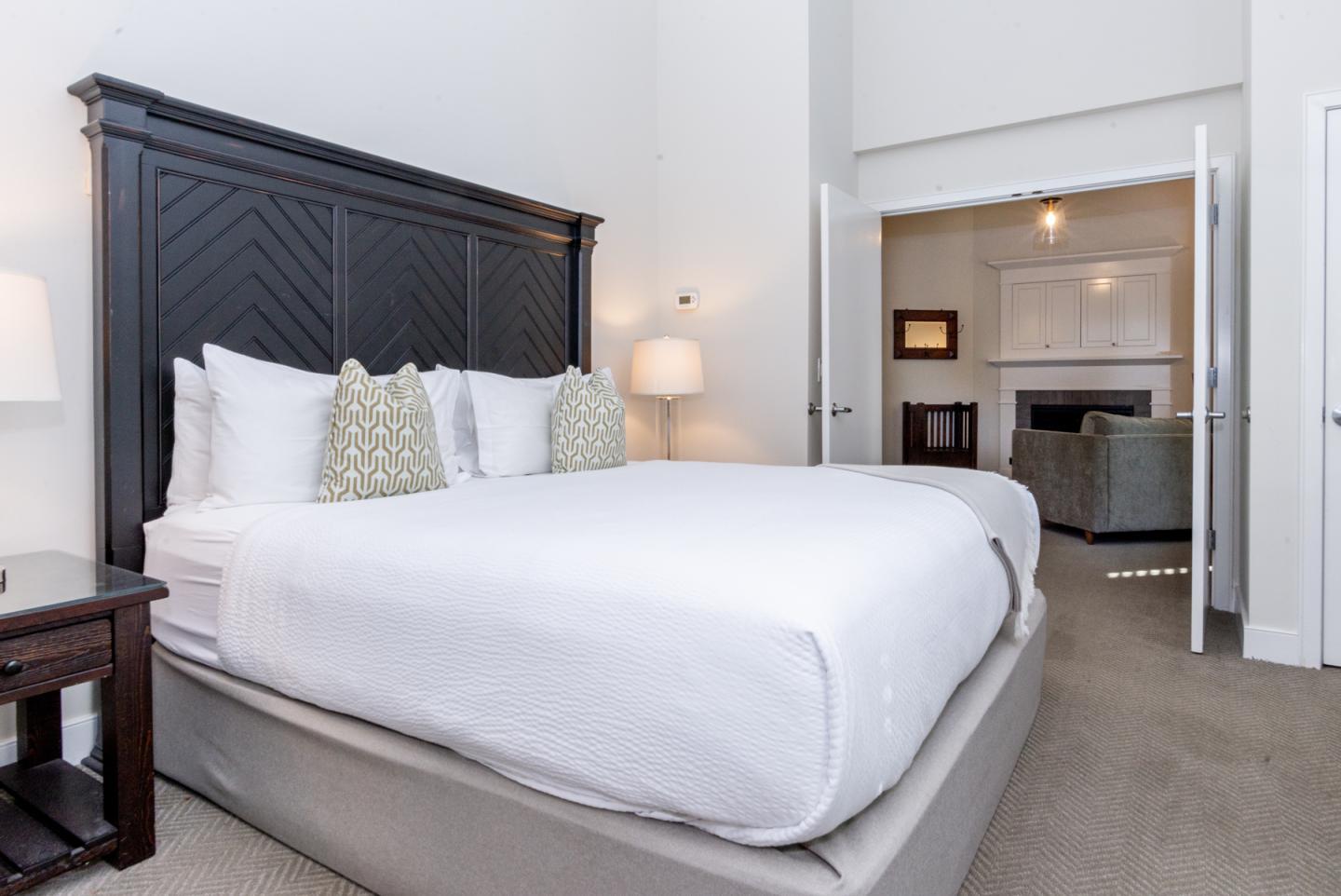 Deluxe King Suites at Briar Barn Inn