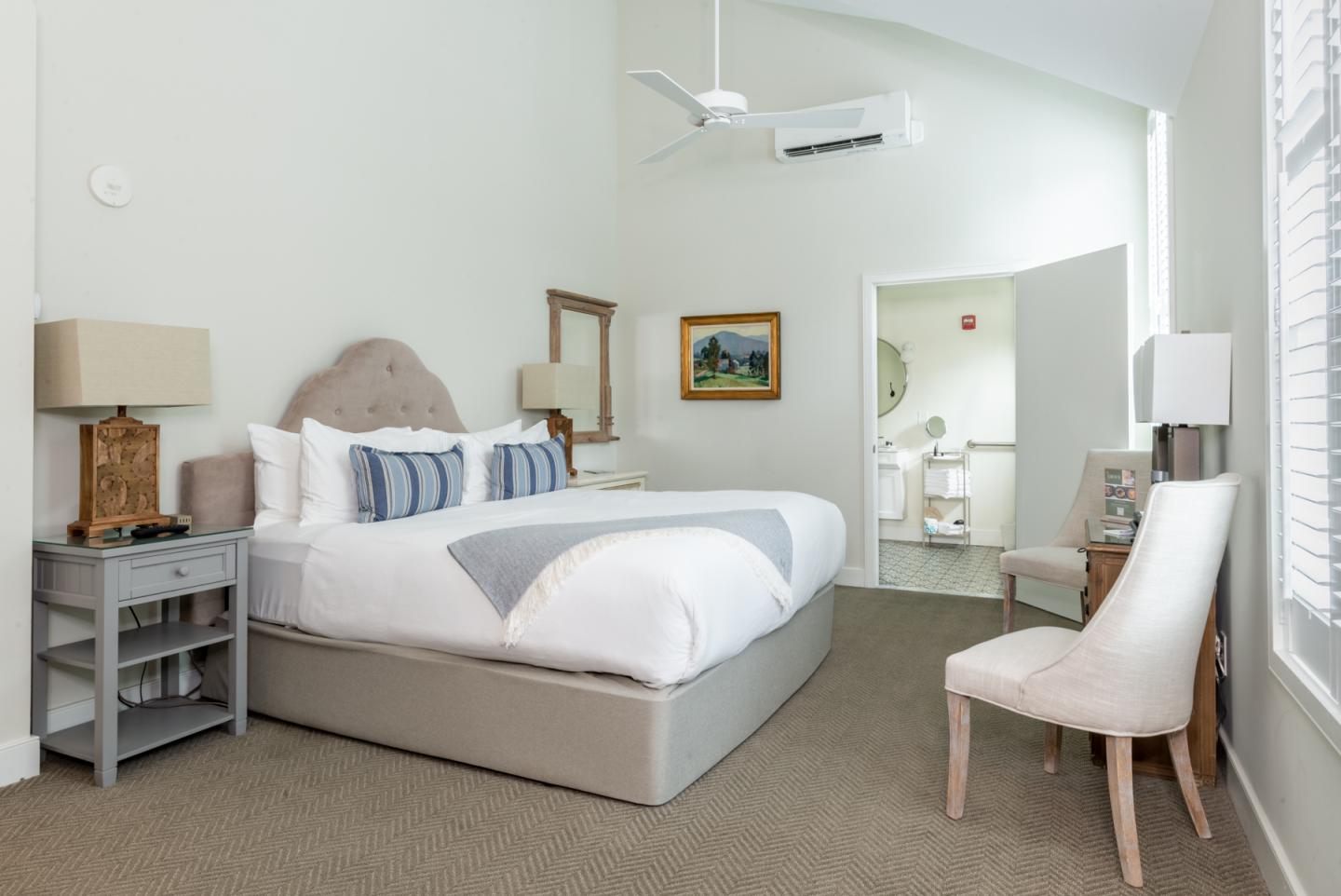 ADA king room