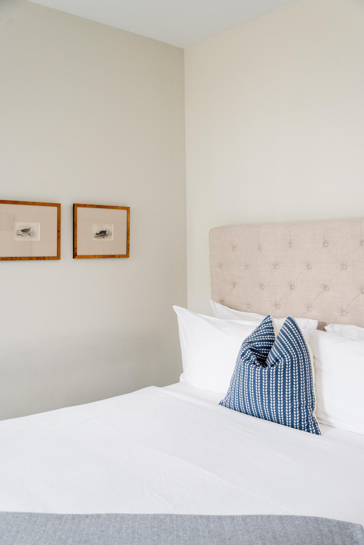 bedroom decor details