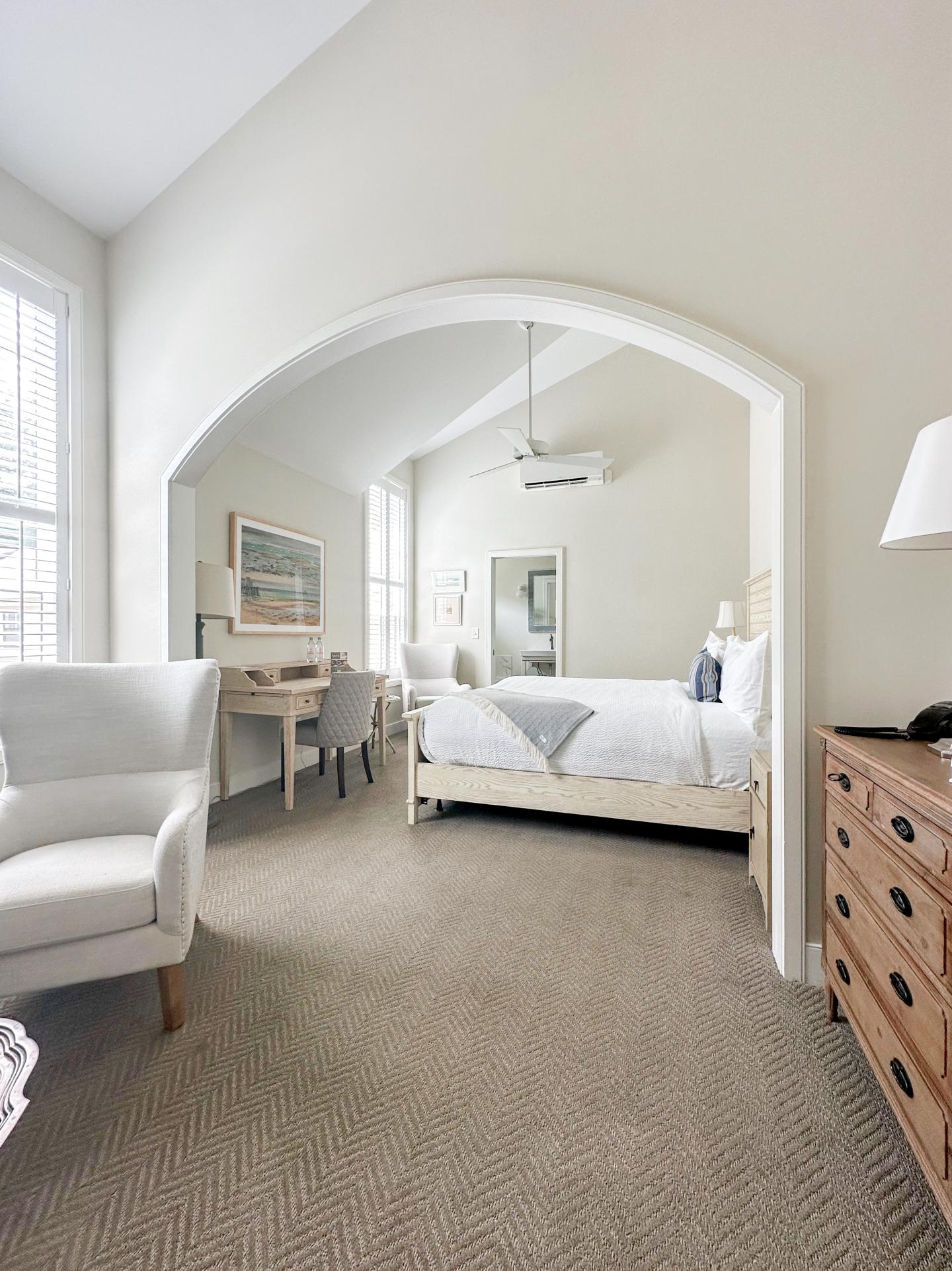 King Suite at Briar Barn Inn - Guestroom facing Bathroom