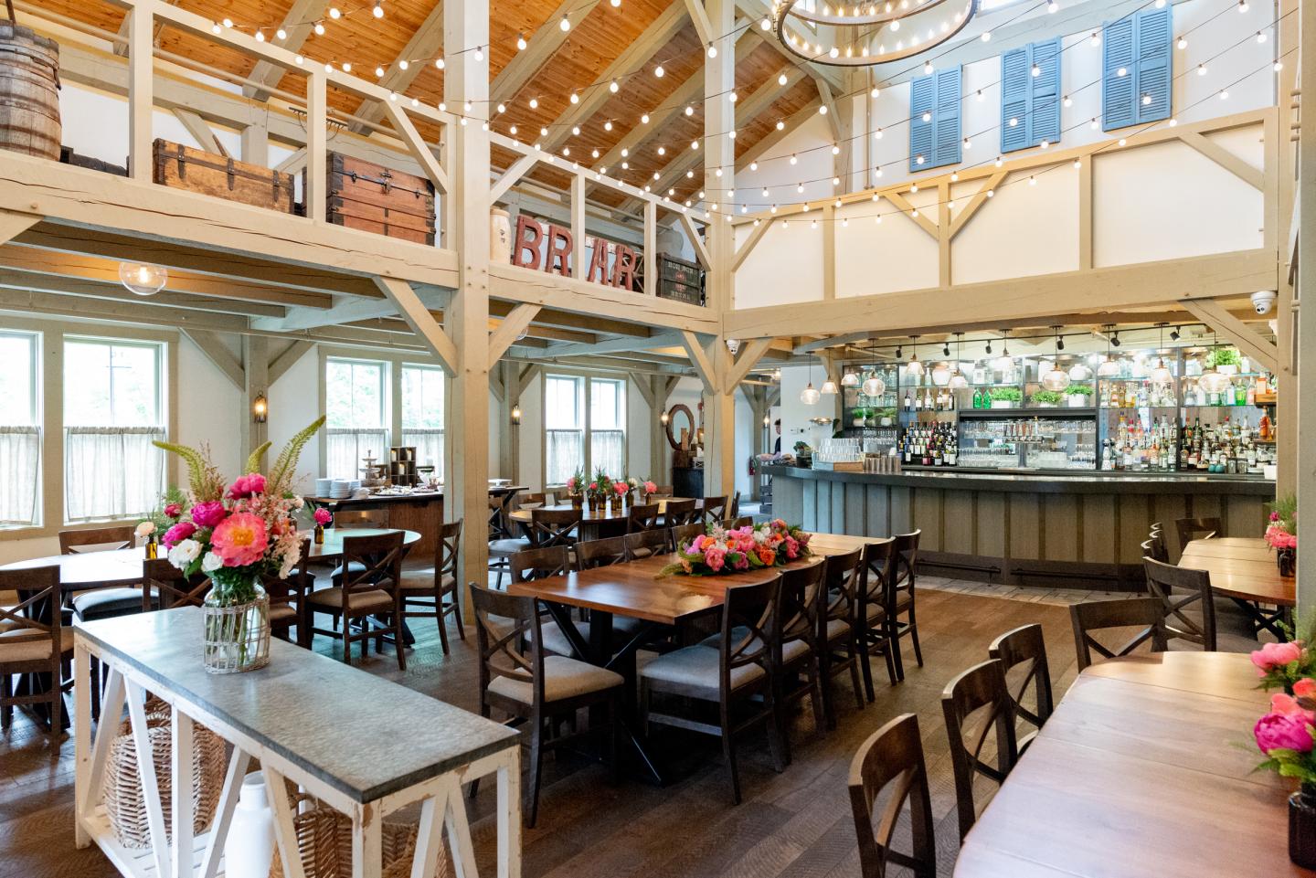 grove main dining area