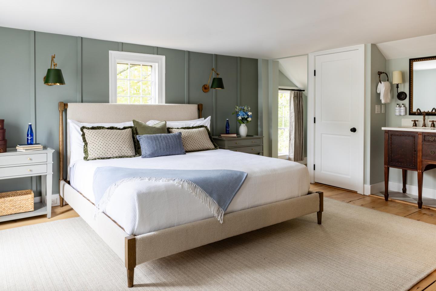 The Cottage at Briar Barn Inn - King Bedroom